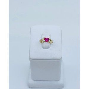 ❤️ 10k solid Gold Ring baby heart holding hand ❤️ Size 3 ❤️